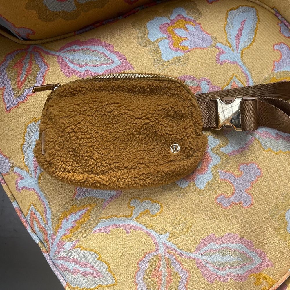 Lululemon fuzzy shearling belt bag fanny pack